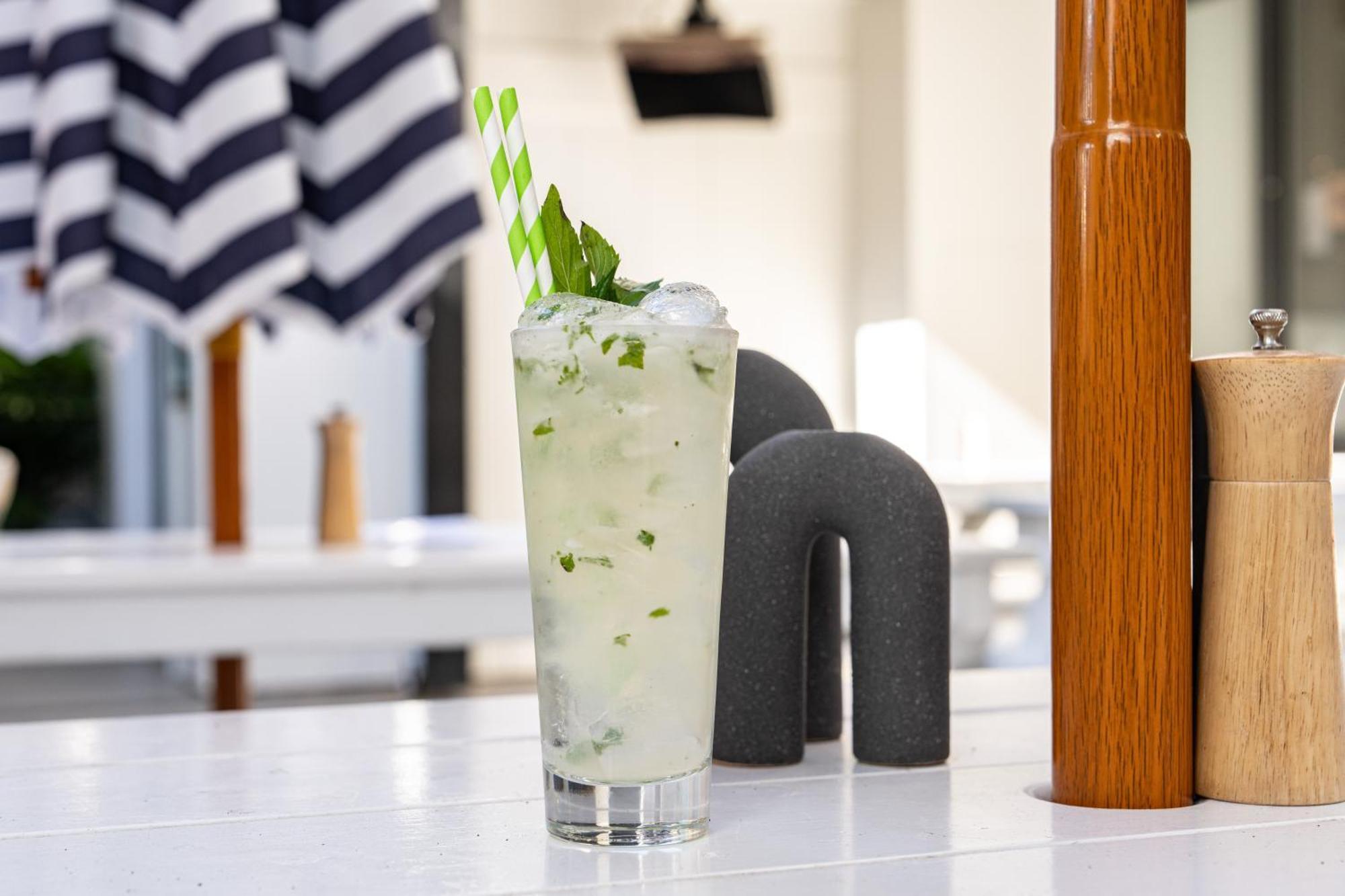 Mill Hotel Milperra Panania 外观 照片