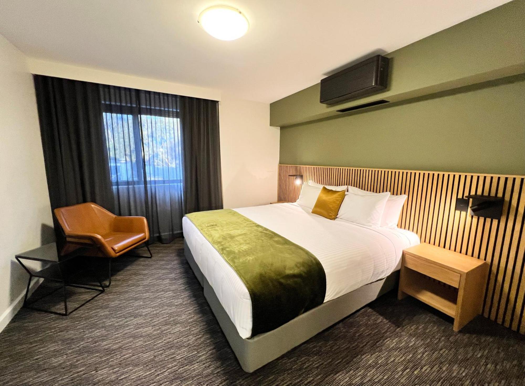 Mill Hotel Milperra Panania 外观 照片